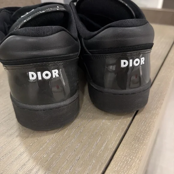 Dior Men's Glossy Black Sneakers - Picture 3 of 8